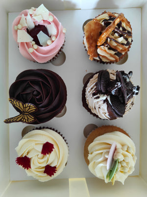 6 Mixed Cupcakes